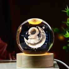 Charger l&#39;image dans la galerie, Lampe Galaxie Cristal – Éclat Cosmique
